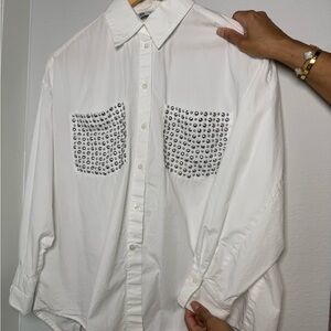 Zara White Button-Up Shirt with Embellished Pockets